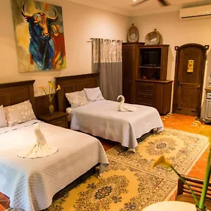 Hotel Hacienda Xcaret, Solidaridad